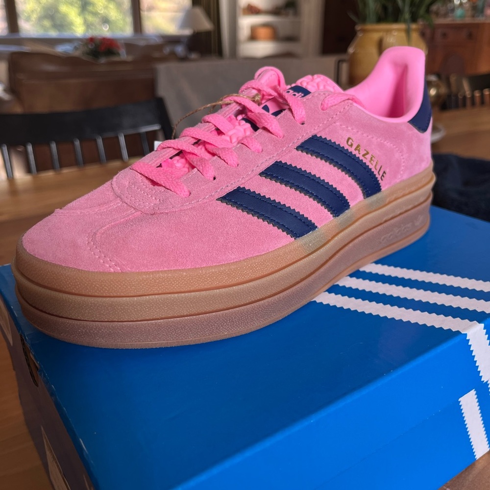 Adidas Gazelle Pink & Blue. Brand new!